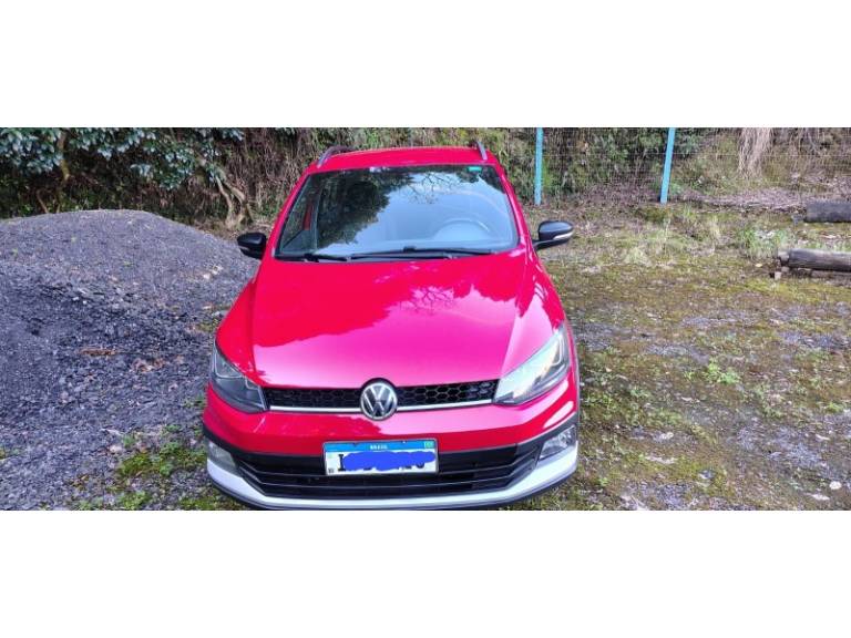 VOLKSWAGEN - FOX - 2017/2018 - Vermelha - R$ 65.000,00