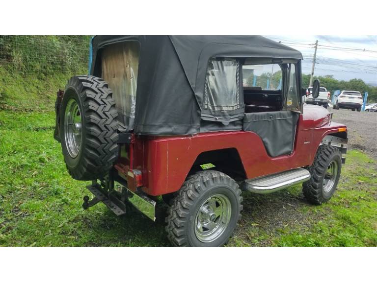 FORD - JEEP - 1961/1961 - Vermelha - R$ 85.000,00