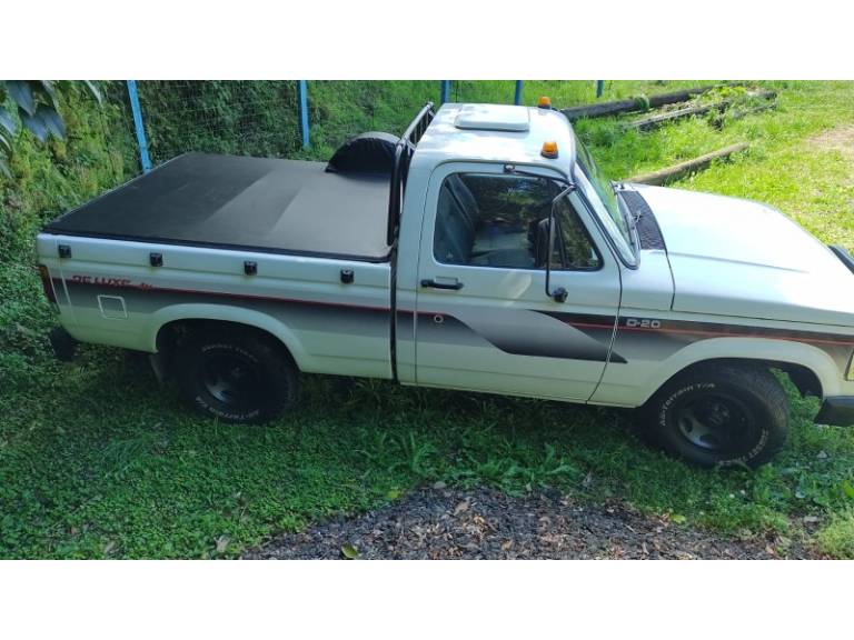 CHEVROLET - D20 - 1992/1992 - Branca - R$ 68.000,00