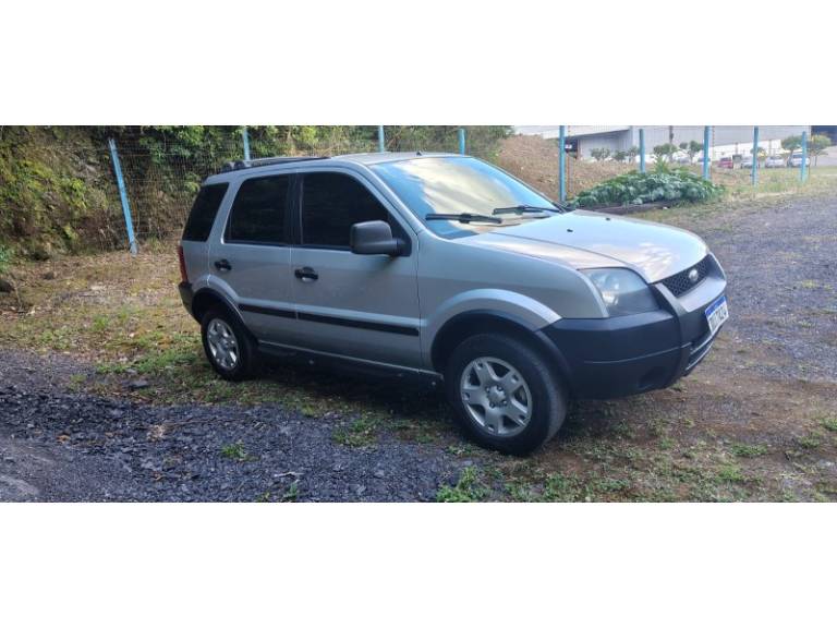 FORD - ECOSPORT - 2006/2006 - Prata - R$ 28.000,00