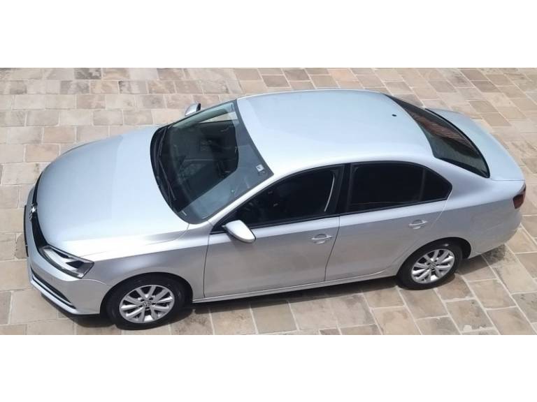 VOLKSWAGEN - JETTA - 2016/2016 - Prata - R$ 68.990,00