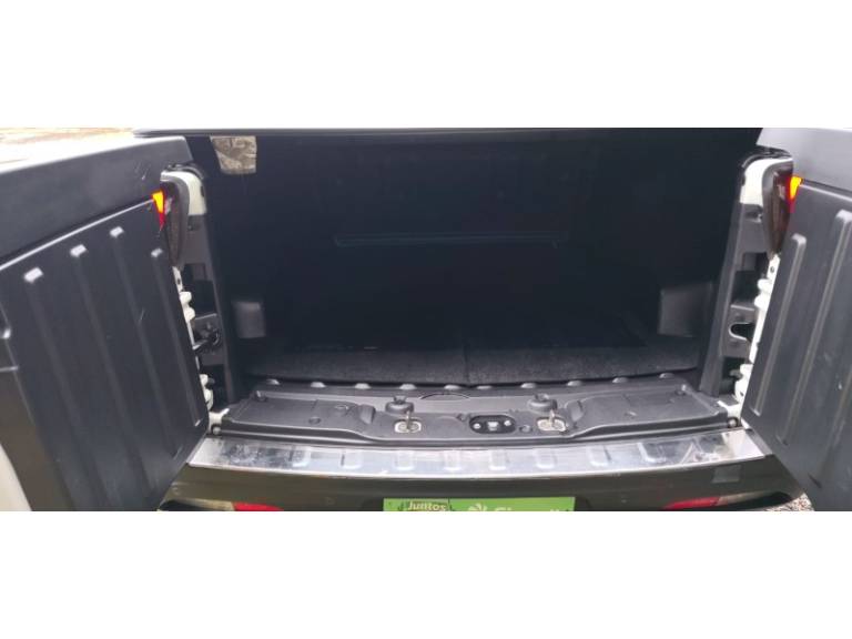 FIAT - TORO - 2018/2019 - Branca - R$ 107.000,00