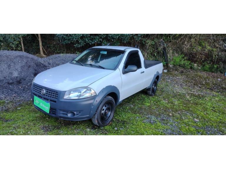FIAT - STRADA - 2012/2013 - Branca - R$ 43.800,00