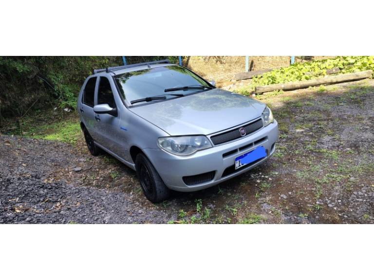 FIAT - PALIO - 2010/2010 - Prata - R$ 26.000,00