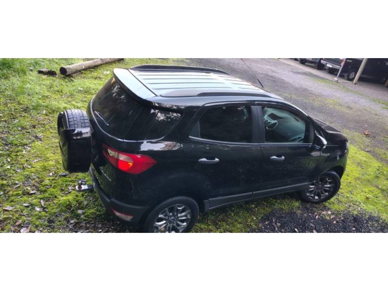 FORD - ECOSPORT - 2013/2014 - Preta - R$ 55.800,00