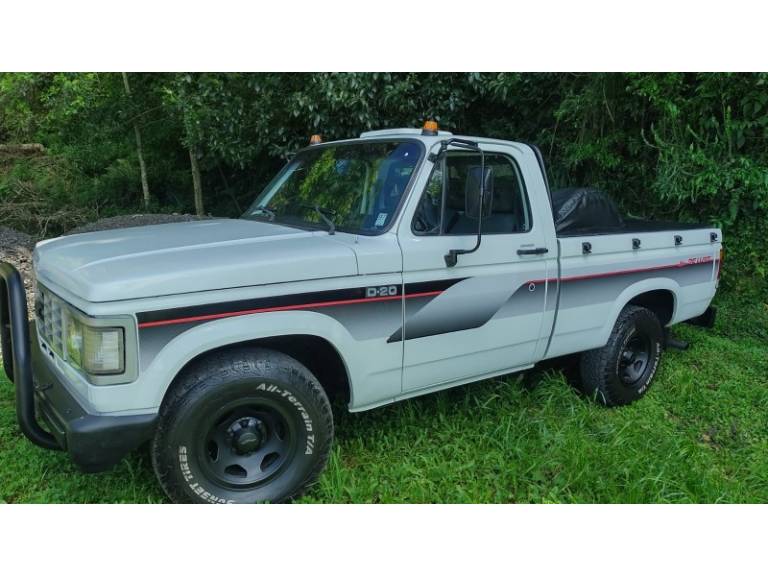 CHEVROLET - D20 - 1992/1992 - Branca - R$ 68.000,00