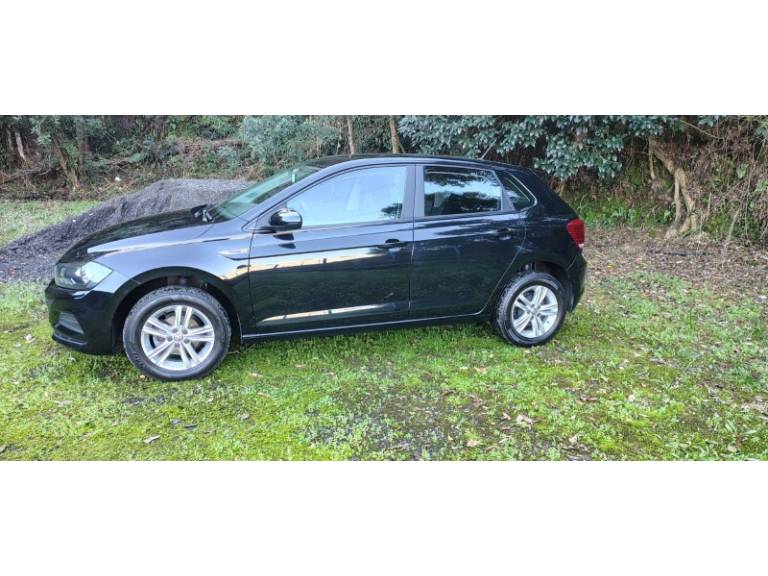 VOLKSWAGEN - POLO - 2018/2018 - Preta - R$ 63.500,00