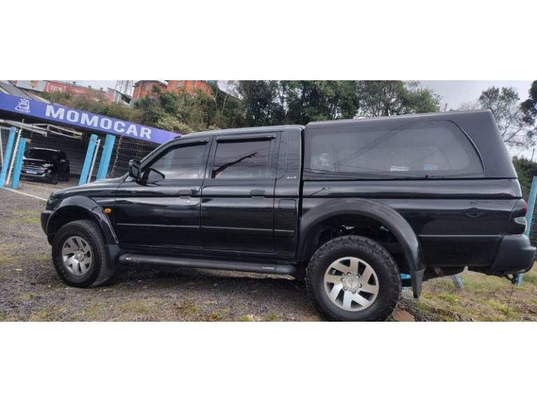 MITSUBISHI - L200 - 2006/2006 - Preta - R$ 55.000,00