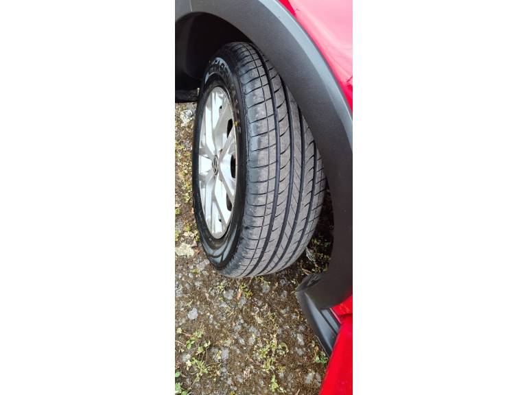 VOLKSWAGEN - SPACE CROSS - 2013/2014 - Vermelha - R$ 55.000,00