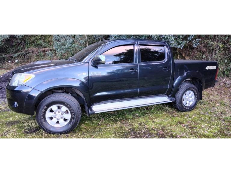 TOYOTA - HILUX - 2006/2006 - Preta - R$ 98.000,00