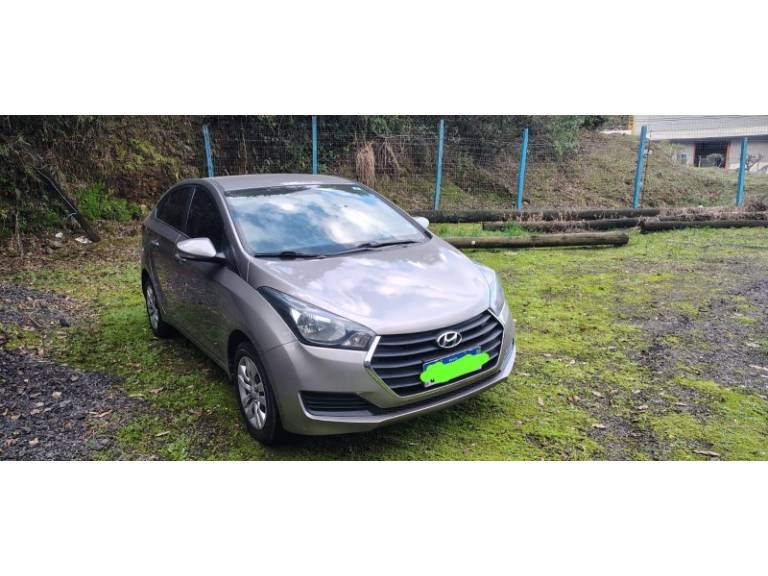 HYUNDAI - HB20 - 2018/2018 - Prata - R$ 63.500,00