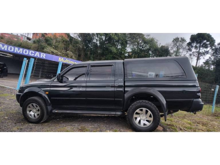 MITSUBISHI - L200 - 2006/2006 - Preta - R$ 55.000,00